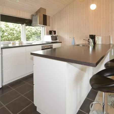 Дом отдыха Four-bedroom Holiday In Блокхус